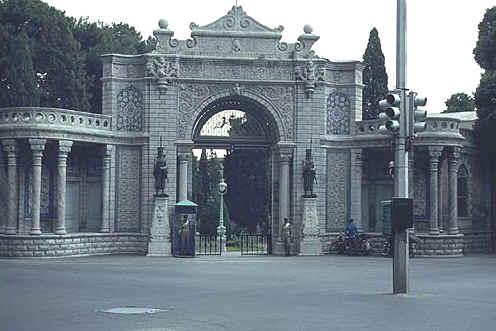 irana.jpg (69642 bytes)