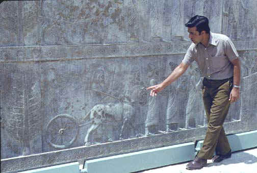 iran3.jpg (65823 bytes)