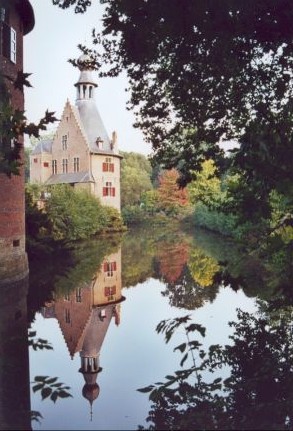 Spiegelkasteel in Deinze door Kozze Wim