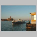 Murano waterbus arrival
