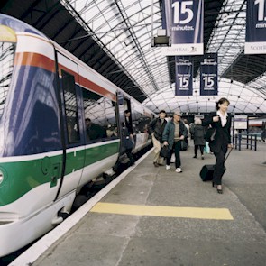 Adem�s de trenes, National Express opera buses en Estados Unidos y Australia. (Foto: Cortes�a NEG)