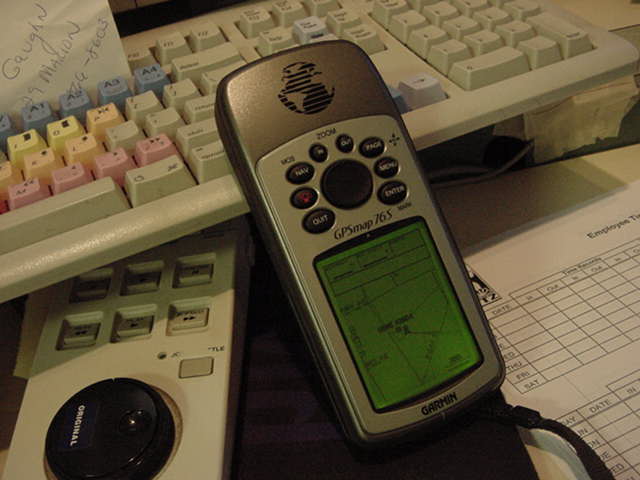 GPS Receiver, click to learn more for www.GPSNOW.com