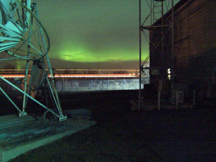 Aliens?&nbsp; Nope.&nbsp; Aurora Borealis.