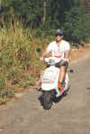 Bikie1.jpg (39323 bytes)