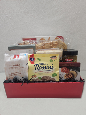 Lovely Holiday Gift Baskets