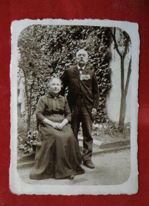 Karl D&uuml;sselmann, Elisabeth Imig