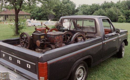 Mike's truck with engines.jpg (43895 bytes)