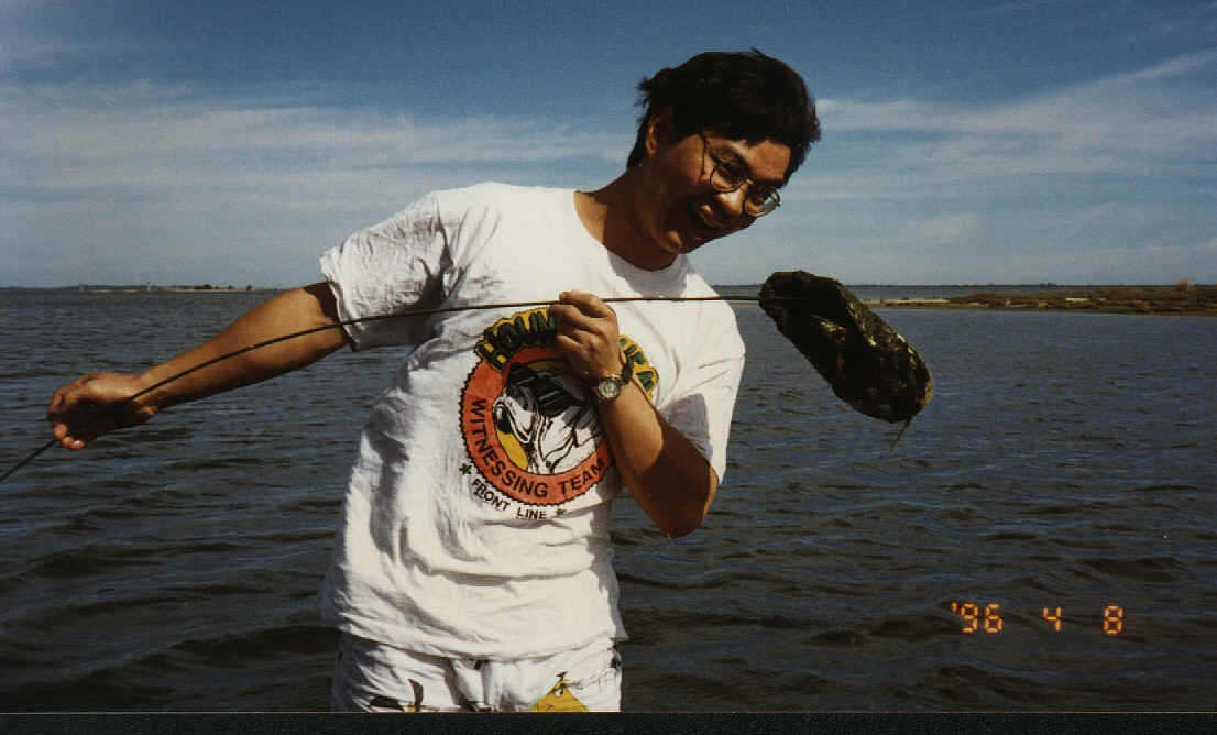fishing1.JPG (269538 bytes)
