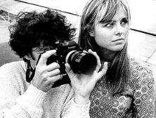 MICKY & SAMANTHA TAKING PICTURES IN HAWII