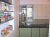 09kitchen1.jpg (170107 bytes)
