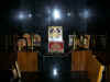 12pooja room.jpg (149232 bytes)