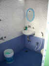 22attached toilet1.jpg (142952 bytes)