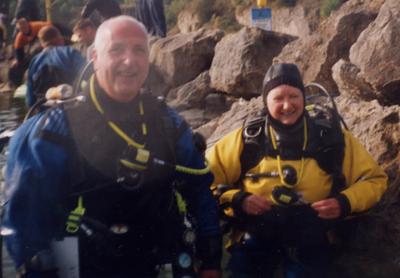 Derek and Jean now ex-members - now living and diving in Spain!