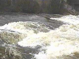 Falls Road river-wide ledge
