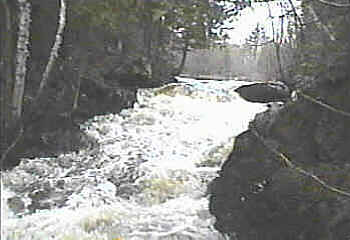 Smalley_Falls_Approach