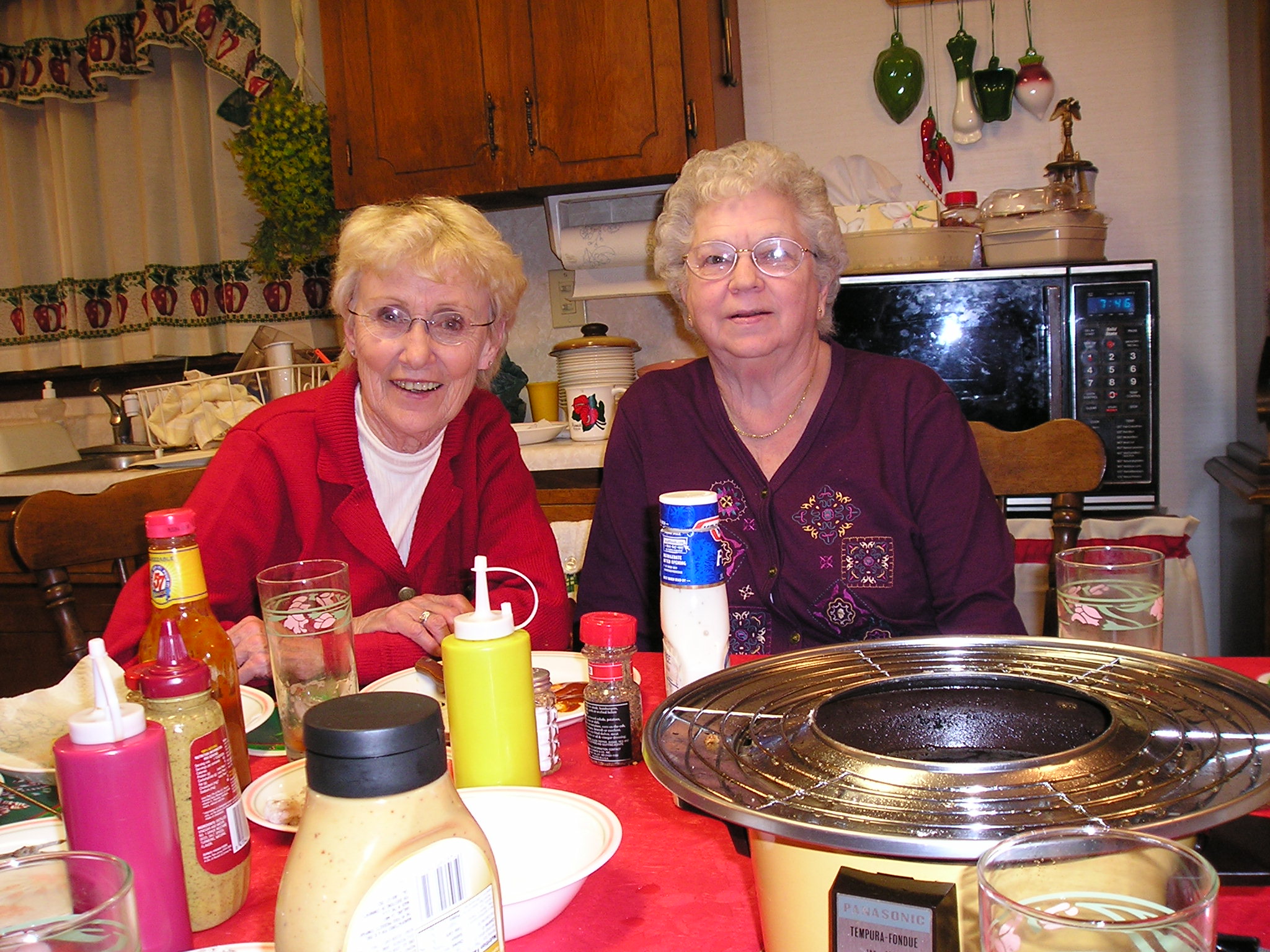 Essie Martzolf and Grace Lawhorne