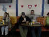 1_29_01_hardees_panoramic_2.jpg (73975 bytes)