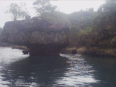 More rock formation... a lot can be found around the island.