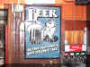 beer.jpg (41393 bytes)