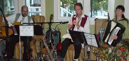 Haimish Music Trio (click photo to go to HaimishMusic.com)