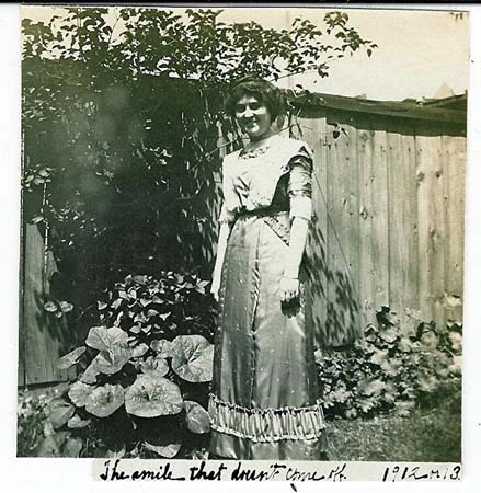 Nealie_1912