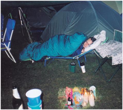 Mike trys to get some sleep.. september 24th 2000