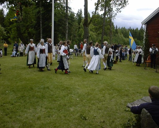 (folk dance)