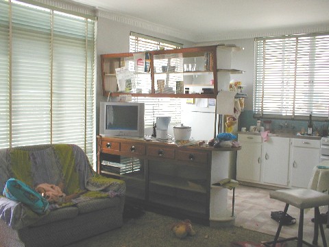 (Kitchen)
