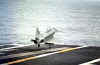 AF-1 falc�o decolando do NAe S�o Paulo