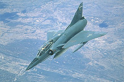 F-103-09.jpg(8377 bytes)