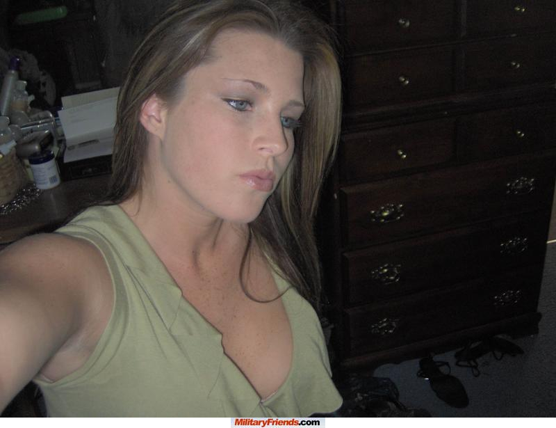 Username: kfox4 Gender: Female Age: 18 Seeking: 18 - 25 years old male 
