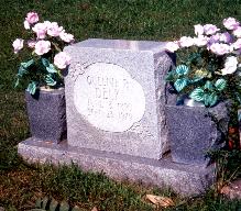delkqueenie.jpg (15961 bytes)