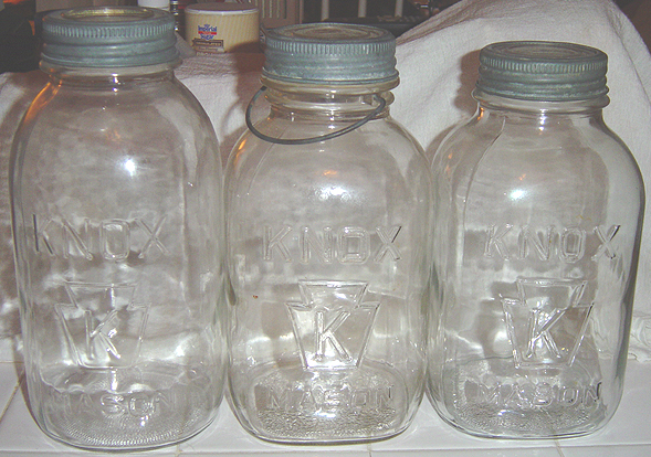 Red Book 9, Unlisted Variation Of Number 1435-5 (Jar on right)