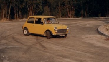 Mini 1000 cc com um motor de um MG Metro