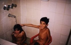 Violeta en el ba&ntilde;o