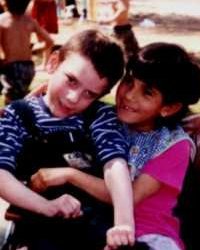 Violeta y su hermano