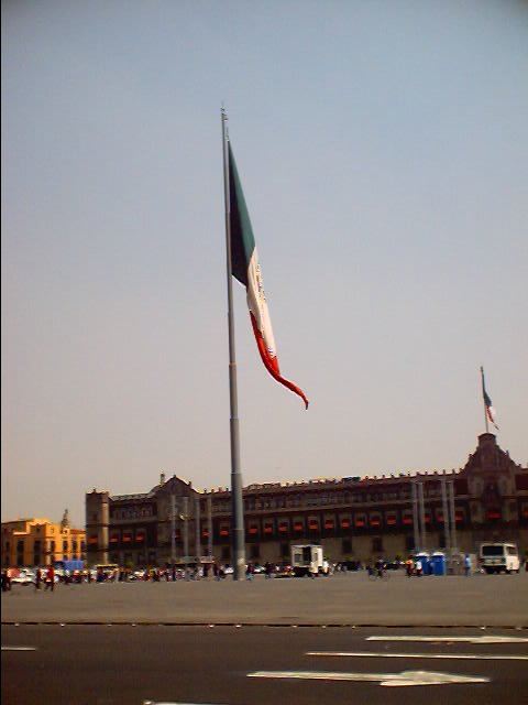 El Z�calo, plaza principal de mi pa�s