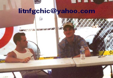 why didn't Joel look at the camera?!...hmmmmmm Taken by Sophia >litnfgchic@yahoo.com