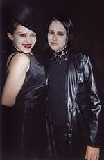 This is the cutest couple I have seen in a long time, this was her first Sanctus as a 21 year old :-) and his first dressed in gothic clothing :-)