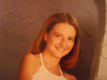 this is my "lil' sis" Shell, and she NEEDS a GOOD guy- if you're intressted you can reach her on yahoo as ladawn_83, but if you hurt her, I'll kill you.