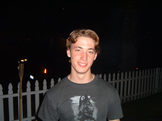 This is my best friend in cali LUKE...I love him, he's great as are the rest of his fam. I miss him SOOOOOOO MUCH!