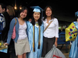 Di, Sally and Me. SALLY! wow, to think you're going away to MIT now. I'm going to miss you so much. 7 year friendship still growing... CINNABUNS! i'll be missing an unbalanced libra in my life