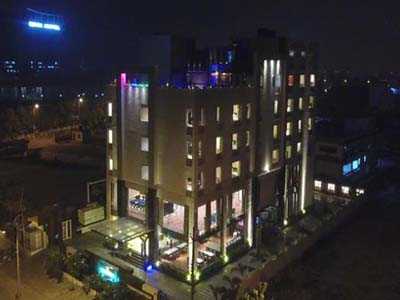Ranbirs Hotel Call Girls in Lucknow