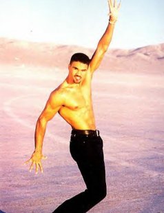 Shemar looking gay for the fans