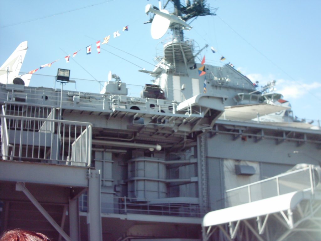 intrepidX.jpg (97906 bytes)
