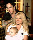 Nikki,Donna & baby Frankie. From ETV Online