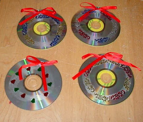 CD Wreath Magnet