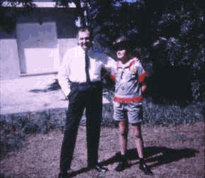 dadpopinfrontofscouthall.gif (34721 bytes)