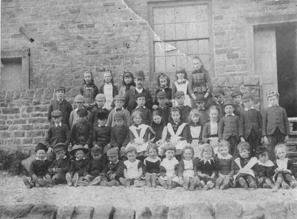 LowRowSchoolChildren1888.jpg (36216 bytes)