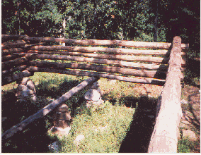 cabin4.gif (40653 bytes)